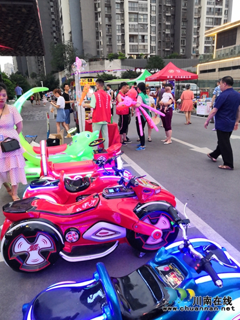 瀘州華升·寶龍廣場(chǎng)“時(shí)光夜市”盛大開市(圖11)