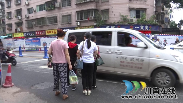 合江縣政協(xié)委員心系民生，提案修建天橋護百姓安全(圖2)