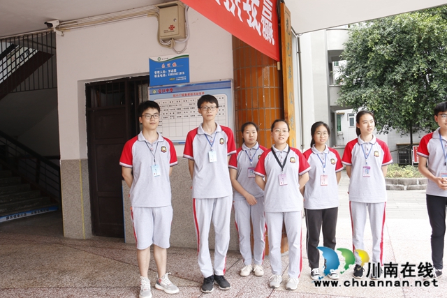 合江中學喜迎省級文明校園復檢驗收(圖3)