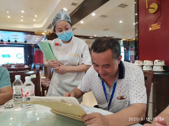瀘州：把食品經(jīng)營(yíng)安全風(fēng)險(xiǎn)隱患遏制在源頭(圖3)