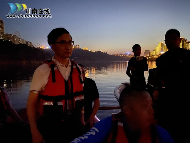 四川警察學院“水下機器人”服務實戰(zhàn)首戰(zhàn)告捷！完成超高難度水下打撈作業(yè)(圖5)
