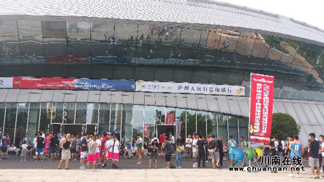 瀘州的"CBA聯(lián)賽"開(kāi)賽了！172場(chǎng)精彩比賽讓你看個(gè)夠！(圖1)