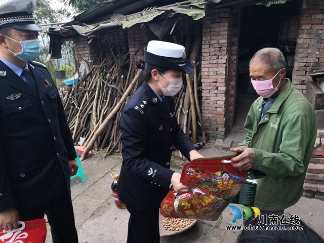 ?女交警大隊(duì)長唐娟娟的警察故事：用無悔青春在高速上書寫韶華(圖4)