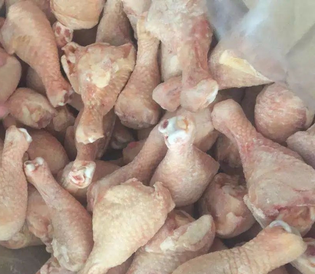 【實用】超市里的“冷凍雞腿”哪來的？為什么從不斷貨，看完再買！(圖2)