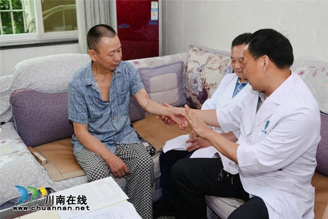 53年前，央廣向全世界播發(fā)：瀘州醫(yī)專附院為14歲少年成功接上斷臂！(圖13)