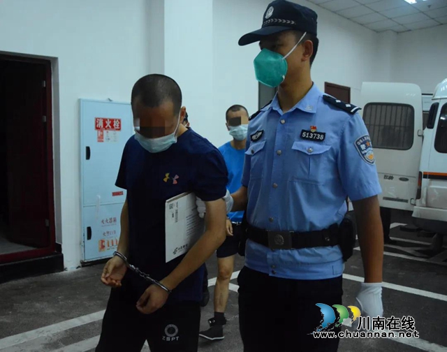 江陽(yáng)區(qū)法院公開開庭審理一起“套路貸”刑事案件，8人被指控涉嫌詐騙(圖9)