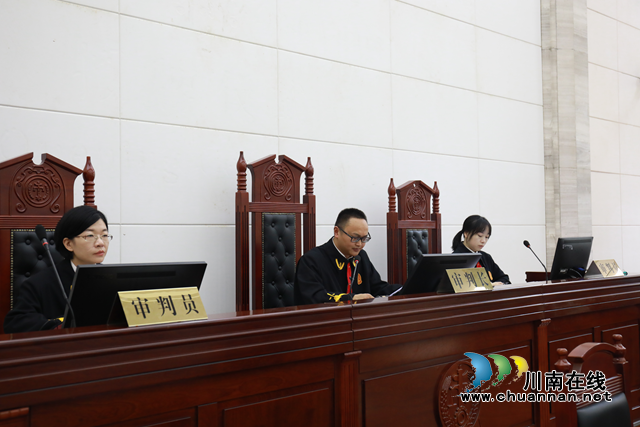 首犯獲刑25年，涉7宗罪！瀘州21人涉“黑社會”性質犯罪案件今日公開宣判！(圖4)
