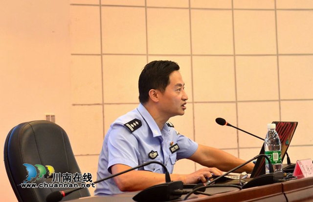 共青團瀘州市委邀專家授課 西部志愿者集體學防身術(shù)(圖3)