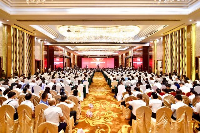 600余人現(xiàn)場道賀、70余萬人在線觀看，共慶西南醫(yī)大附院70周年！(圖2)