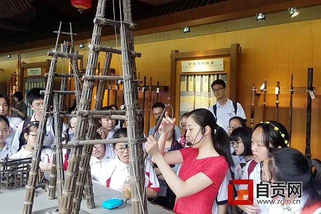 “恐龍研學(xué)游 彩燈璀璨夜”精品線路推薦一：自貢鹽龍燈研學(xué)游(圖5)