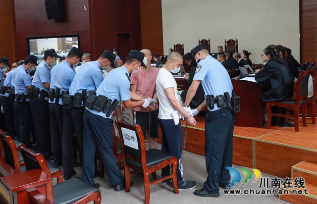 18人涉黑！十余項(xiàng)罪名！江陽(yáng)法院開(kāi)庭審理首例黑社會(huì)性質(zhì)犯罪案件(圖19)