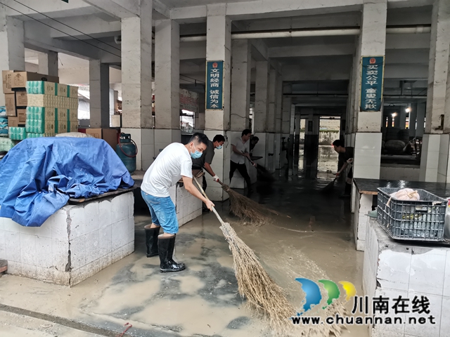 洪峰過后，瀘縣海潮鎮(zhèn)打響“水退人進(jìn)”的清淤大戰(zhàn)(圖14)