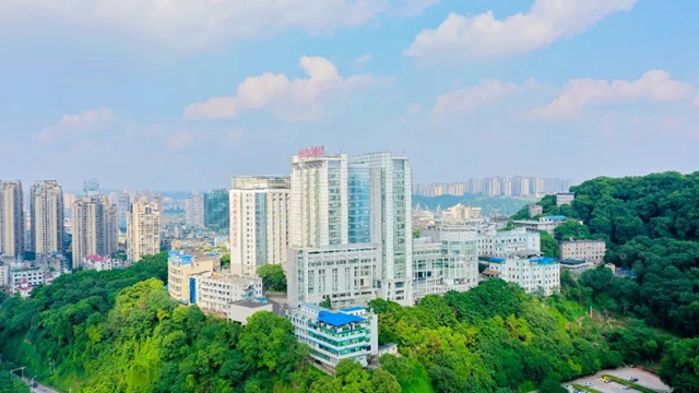 西南醫(yī)大附院位列2019屆中國(guó)醫(yī)院競(jìng)爭(zhēng)力 · 地市級(jí)百?gòu)?qiáng)第23名(圖5)