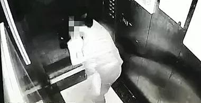 瀘州男子手伸向女孩！警方：堅(jiān)決斬“手”(圖3)