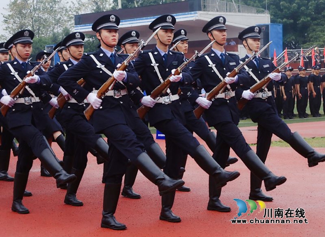 瀘州市少年警校在四川警察學(xué)院舉行授牌儀式(圖10)