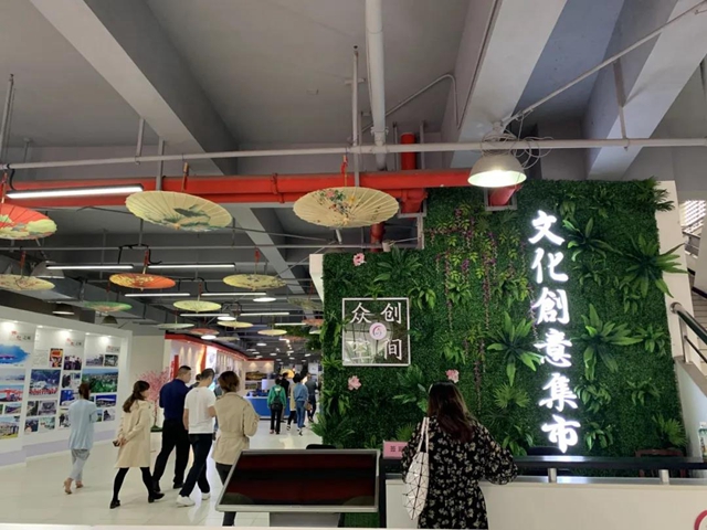 美滋滋！瀘州肥兒粉/肖鴨子/麻辣雞/畢阿婆…在一家店就能買到！(圖6)