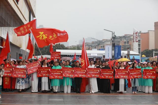 連續(xù)四天、近1000人參演！瀘州職工排舞藝術(shù)周火熱進行中！