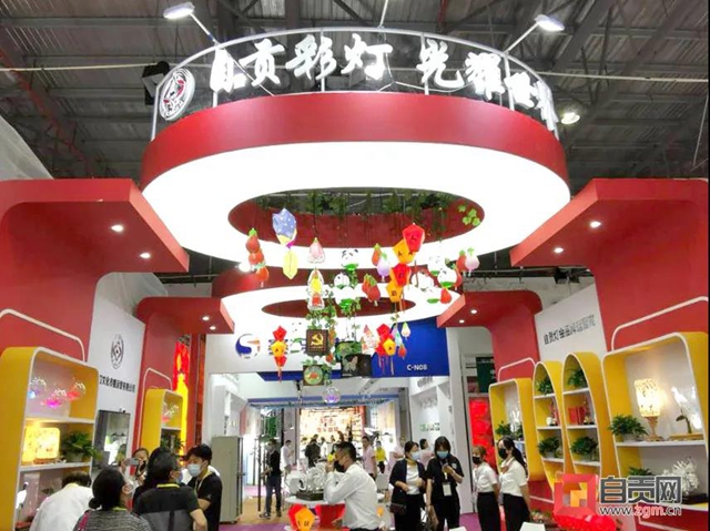 燈城之燈赴燈都！自貢彩燈再度走出家門(圖2)