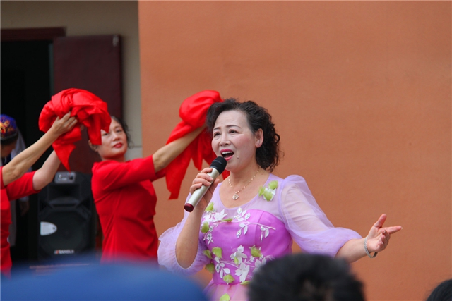 江陽(yáng)區(qū)新聯(lián)會(huì)在江北鎮(zhèn)敬老院舉辦“伴晚義倉(cāng)”公益活動(dòng)(圖10)