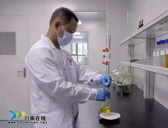 四川省富硒富鋅產(chǎn)品質(zhì)量監(jiān)督檢驗(yàn)中心在合江揭牌(圖3)
