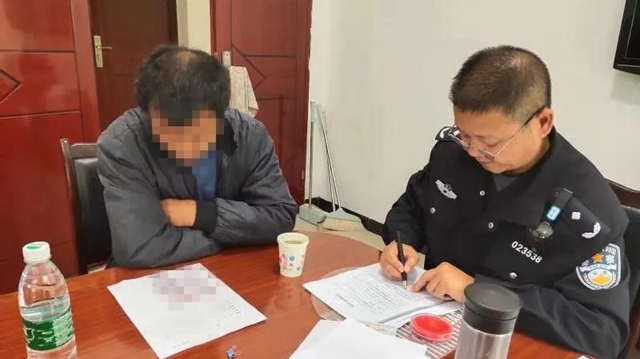驚喜！瀘州民警幫助他們找回了離家出走三十多年的親媽(圖4)