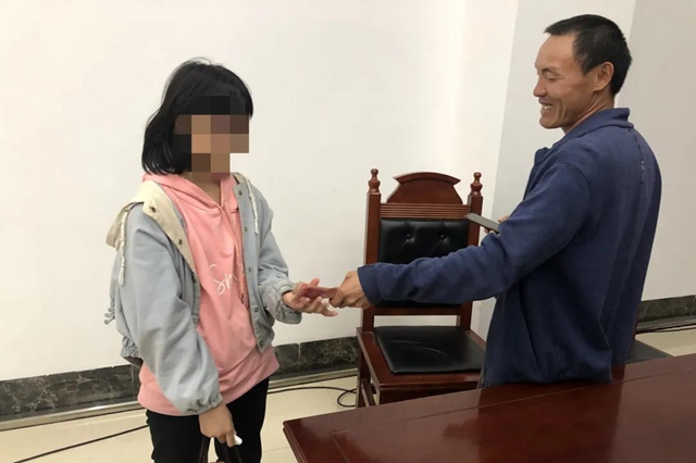 合江一男子輸了官司還很高興，為啥？(圖3)