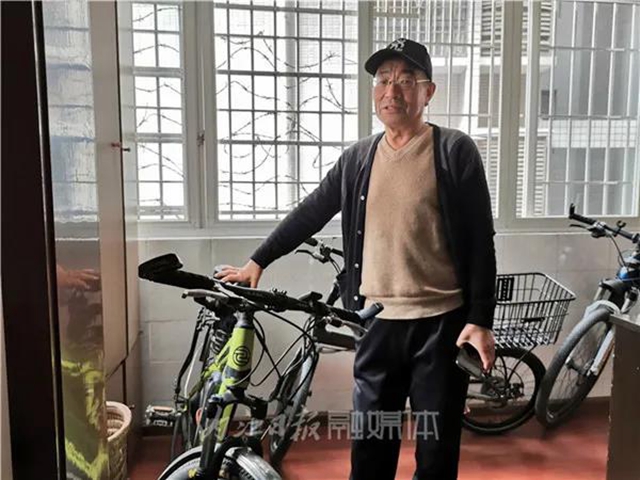 24天2160公里！隆昌古稀老人騎自行車到拉薩(圖3)