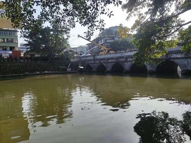 危急時(shí)刻連救三人！自貢出了一位“生命的擺渡人”(圖5)