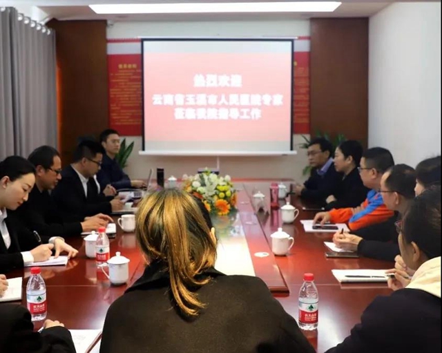 護士除了打針輸液還能做什么？ 一一福欣醫(yī)院向玉溪市人民醫(yī)院學習實施“優(yōu)質(zhì)護理”，助力踐行“讓老百姓有尊嚴地看病”的使命！(圖14)