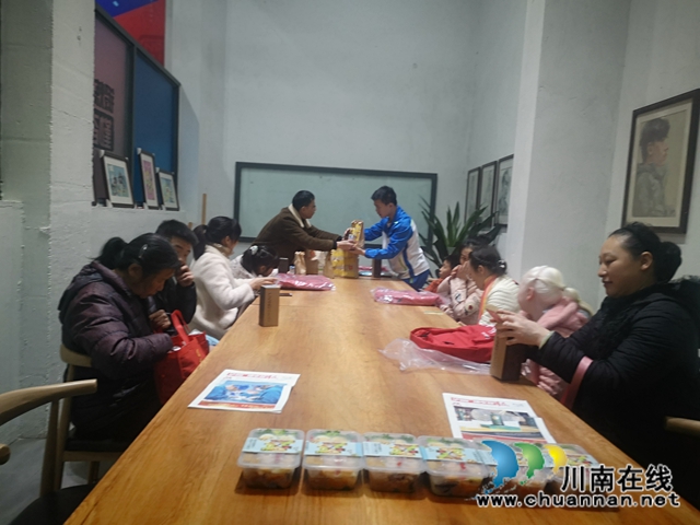 【助學(xué)連線】11月28日：一件小事引發(fā)的大愛！(圖11)