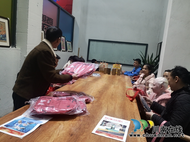 【助學(xué)連線】11月28日：一件小事引發(fā)的大愛！(圖12)