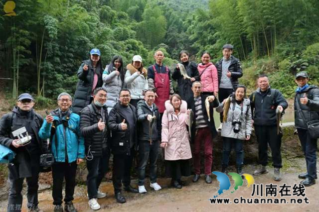 山澗溪流活源頭，桫欏樹下魚兒游！“赤擺擺”高山冷水魚品質(zhì)看得見(圖1)