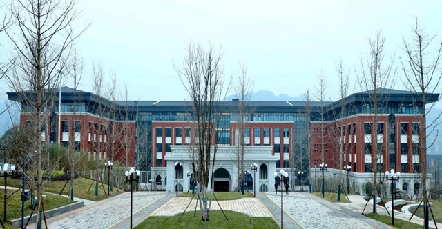 正式竣工！宜賓又新增一所大學(xué)！環(huán)境超美！(圖3)