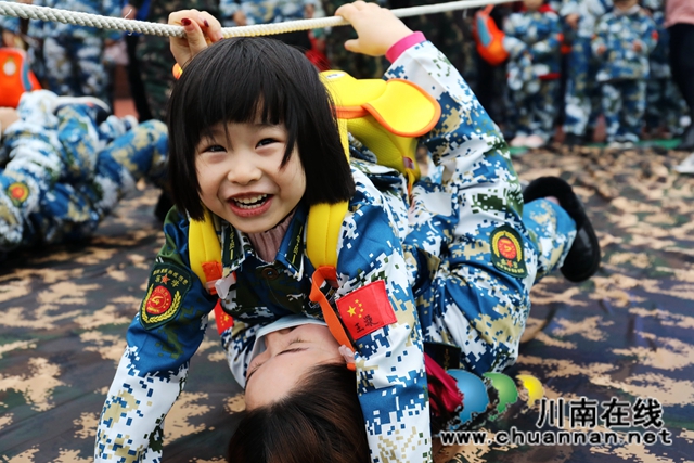龍馬潭這個幼兒園的“軍事親子運動會”，真嗨！(圖5)
