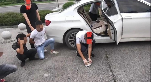 瀘州女毒販，在男廁等“花式地點(diǎn)”毒品交易……(圖6)