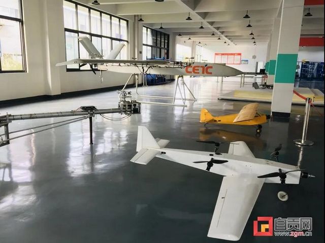 貨運(yùn)無(wú)人機(jī)在自貢鳳鳴通用機(jī)場(chǎng)成功檢飛(圖5)