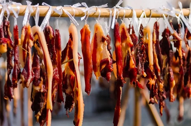 【分享】腌臘肉，10斤肉放多少鹽？原來一直沒做對……(圖1)