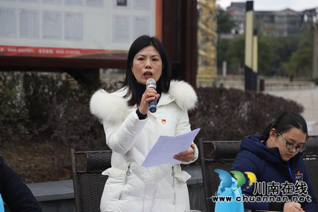 瀘縣玉蟾街道召開“陽光問廉”院壩會(圖13)