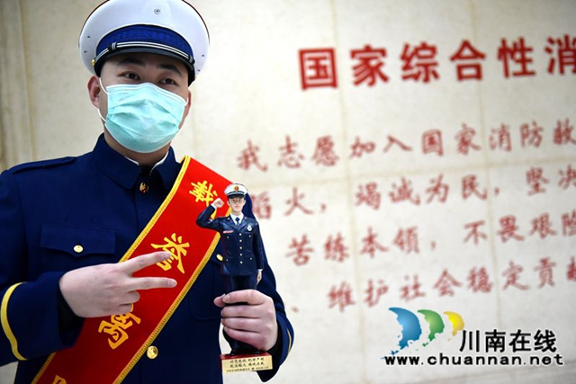 告別戰(zhàn)友，踏上新征程！44名瀘州籍新消防員即將開啟“火焰藍”生涯(圖12)