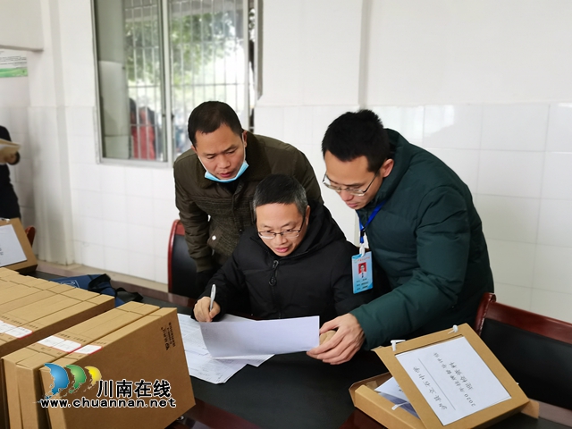 瀘縣教育和體育局到立石鎮(zhèn)開展年度學(xué)校督導(dǎo)評估工作(圖2)