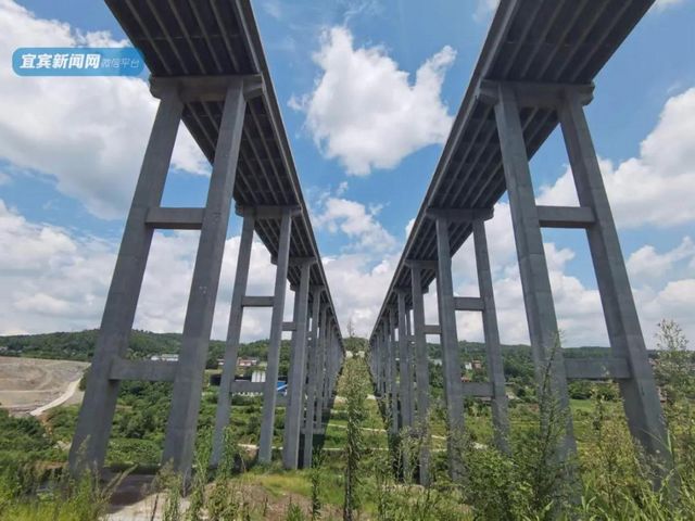 成宜高速90分鐘全線跑完！雙向6車道 年底試通車運(yùn)營(yíng)(圖11)