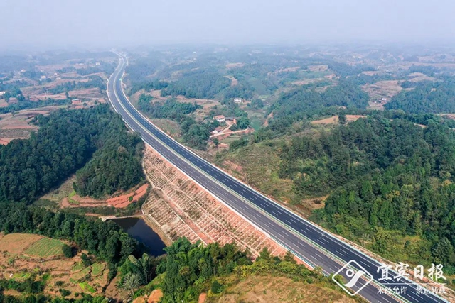 免費(fèi)跑！成宜高速即將試通車(chē)！宜賓4條路線可上高速！這樣走……(圖1)