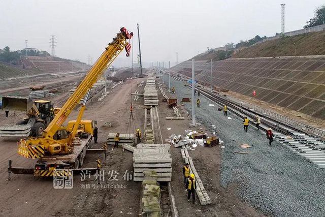 川南城際鐵路，鋪軌進(jìn)站！(圖7)