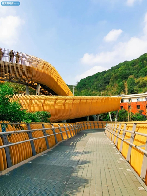 震撼！宜賓翠屏山又一網(wǎng)紅打卡地來了！巨大環(huán)形建筑、絕美棧道、360°觀景臺……(圖31)