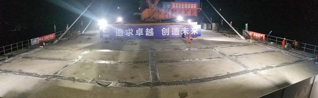 全國(guó)首創(chuàng)！宜賓鹽坪壩長(zhǎng)江大橋“魚躍長(zhǎng)江”造型很洋氣！(圖8)