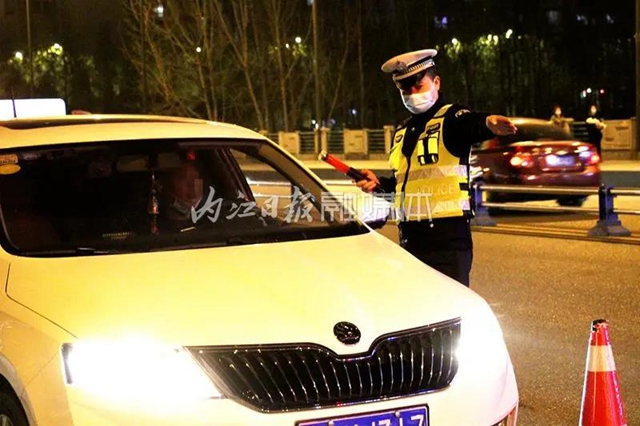 引以為戒！內江交警公布一起交通違法典型案例