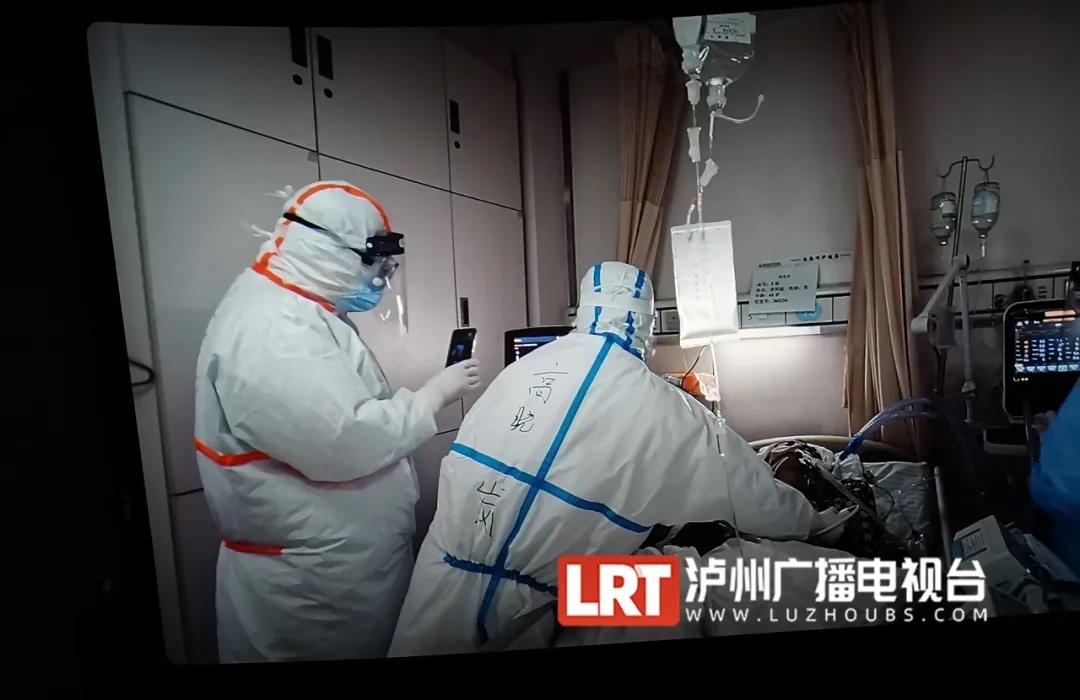 周星馳包場(chǎng)！瀘州英雄在影院回憶“武漢日夜”(圖6)