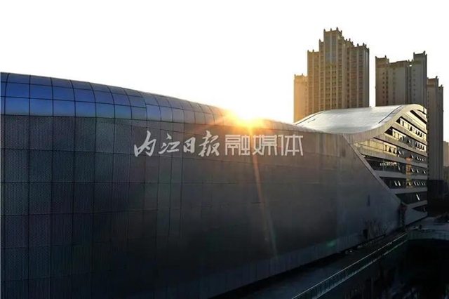 16萬平方米！內(nèi)江的“鳥巢”“水立方”震撼亮相(圖9)
