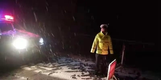 -4.9℃下古藺的“雪警”，你絕對沒有見過！(圖2)
