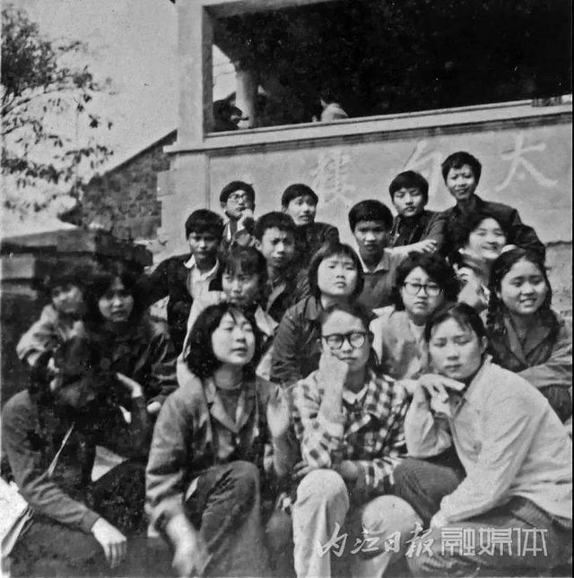 震撼！64張絕版老照片曝光，這是“60后”內江人的回憶(圖2)